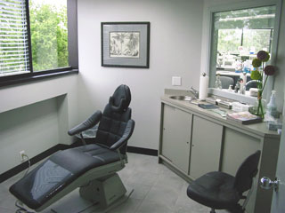 Dental office with Vi-Tek 93+ Lamps